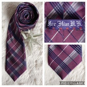 Purple tie